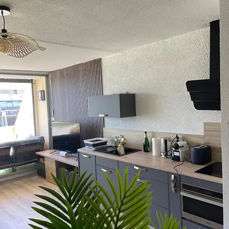 Cap D'agde Naturiste, Heliopolis, Vue * Agde